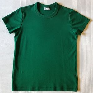 Uniqlo t-shirt